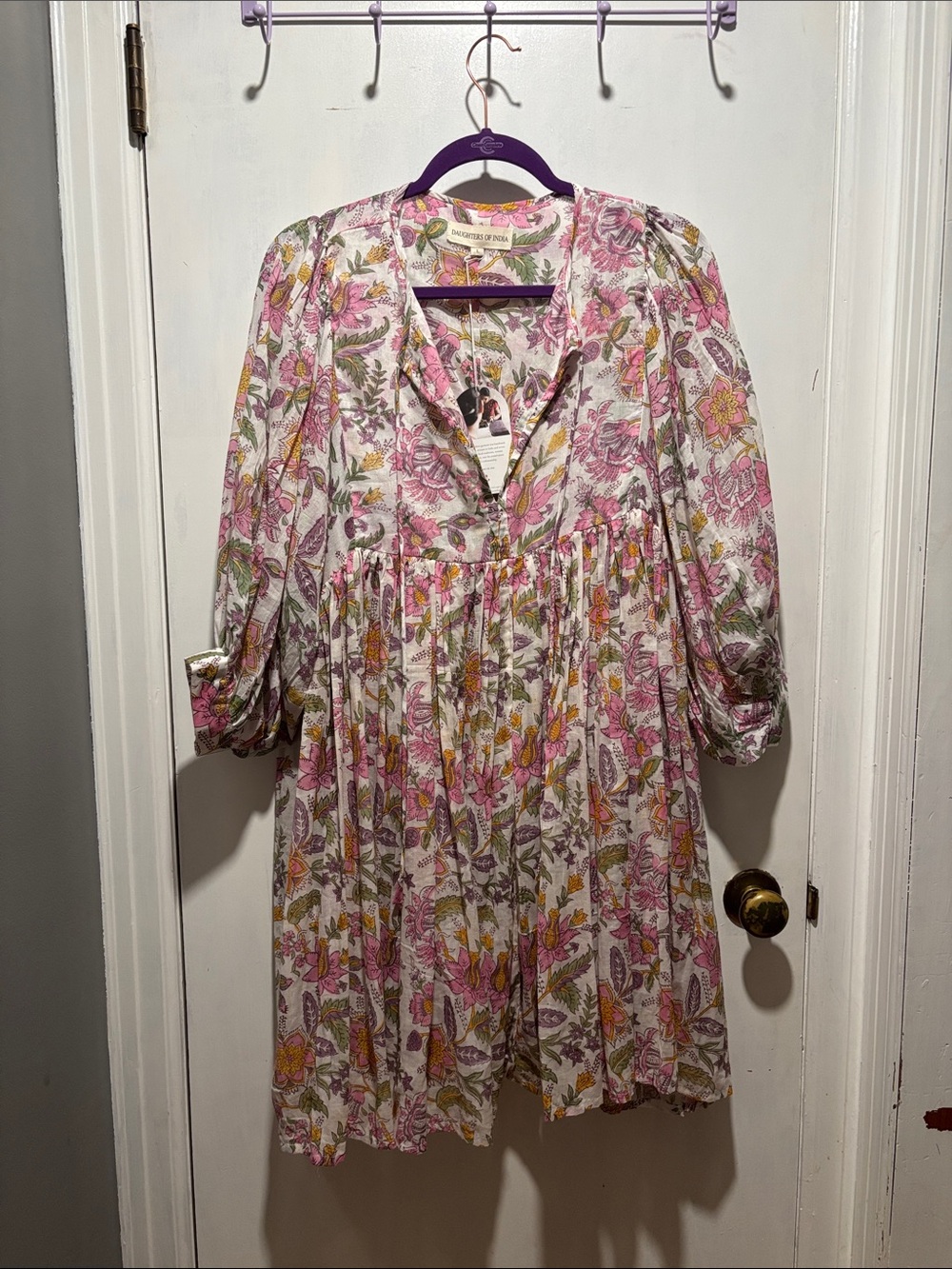 New NWT DAUGHTERS OF INDIA Kyra mini dress in fuschia bloom size large floral